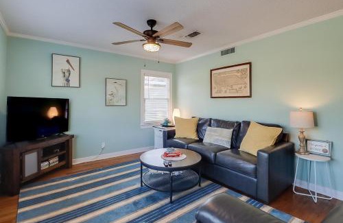 Long Beach House | The Cozy Blue Cottage