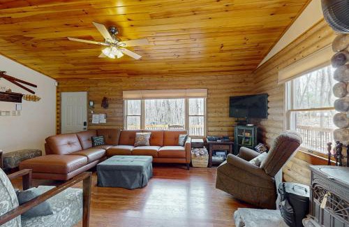 Albrightsville House | The Cozy Cabin