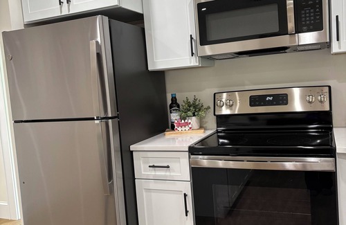 Ferndale Cottage | The Cozy Cardinal: Country Cottage with 2 Bedrooms, 1 Bedroom, Heat and AC