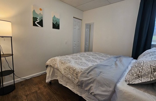 Johnson City House | The Cozy Corner - 1.5 mins to ETSU