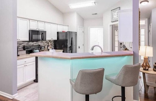 Madison House | The Cozy Cove-3BR w/Office-Pets Welcome!