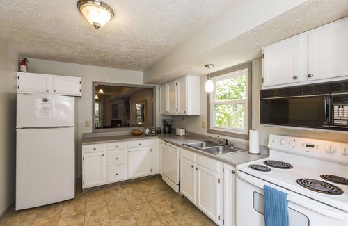 Woodward Heights House | The Cozy Downtown Townhouse