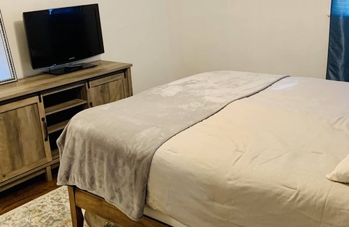 Norfolk - Virginia Beach House | The Cozy Inn - Conveniently located in the heart of Hampton Roads