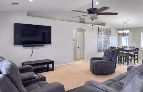Show Low House | The Cozy Pines Getaway