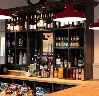 Shoreham-by-Sea Hotel | The Crabtree Inn