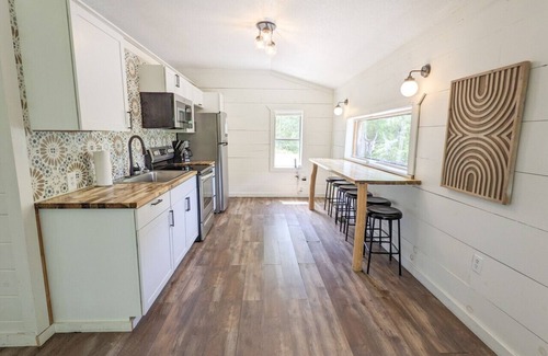 Boswell Cabin | The Crash Pad ~ Quirky Riverfront Retreat
