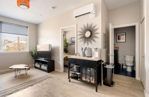 Belmont Apartment | The Creative Oasis in Portland