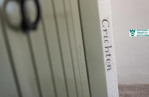 Old Town Apartment | The Crichton Apartment by National Trust Scotland