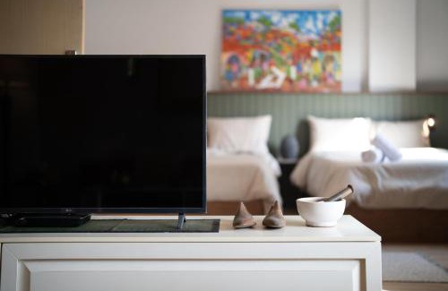 Gezira Apartment | The Crimson Sun Charm