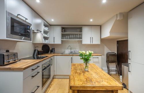Marsh Gibbon House | The Croft