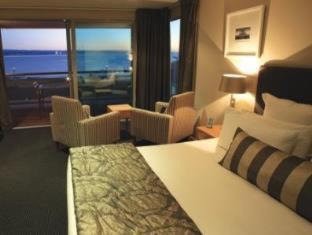 Ahuriri Hotel | The Crown Hotel