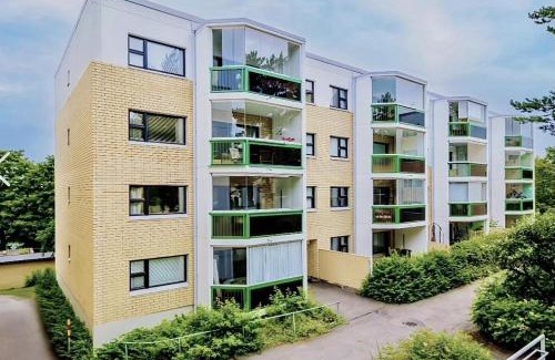 Koillinen District Apartment | The Crown Suite Helsinki
