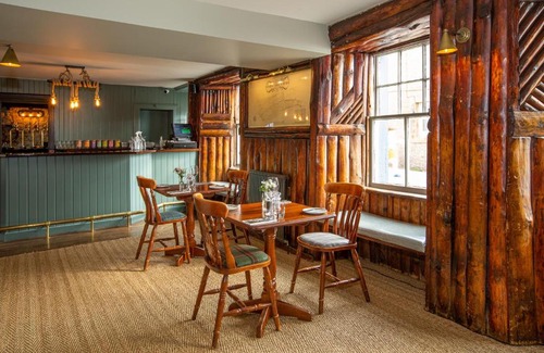Lower Largo Hotel | The Crusoe