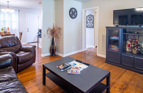 East Florence House | The Cul De Sac GEM of Florence
