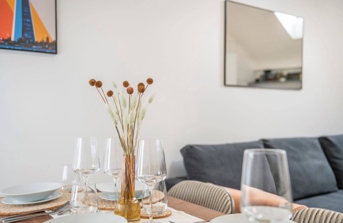 Fitzrovia Apartment | The Cutesy - Fitzrovia - by Frankie Says