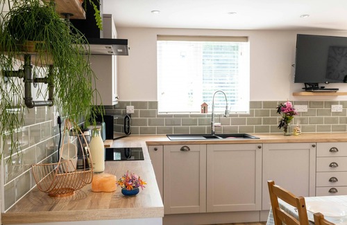 Dwrbach Cottage | The Cwtch, Fishguard