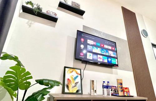 Taman Megah Ria Apartment | The D Carlton HomeStay 2BR
