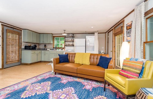 Black Mountain House | The Daisy at Snowy Cove