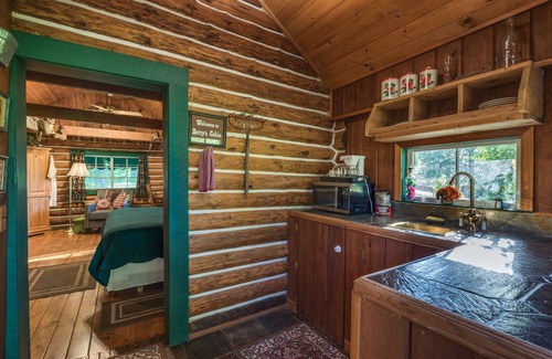 Placerville House | The Davies Family Inn