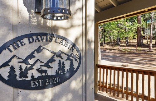 Camp Nelson Cabin | The Davis Cabin Camp Nelson-Fish, Kick Back, Enjoy