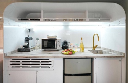 Gesher HaZiv Apartment | The Daydream Bus Hideaway