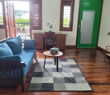 Đien Bien Apartment | The Delice house near Train street, old Quarter