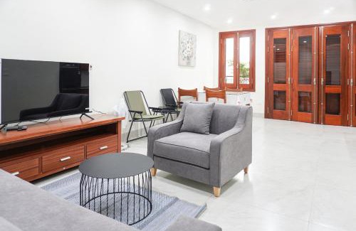 Đien Bien Apartment | The Delice house near Train street, old Quarter