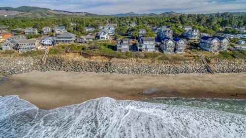Lincoln Beach House | The Diamond K