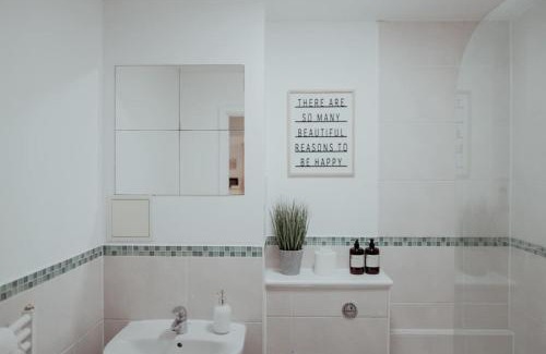 Rochester Apartment | The Dickens Den by Sheppey Stays