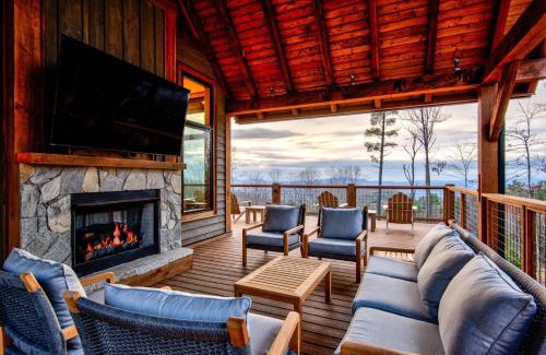 Elk Park House | The Dire Wolf at Eagles Nest