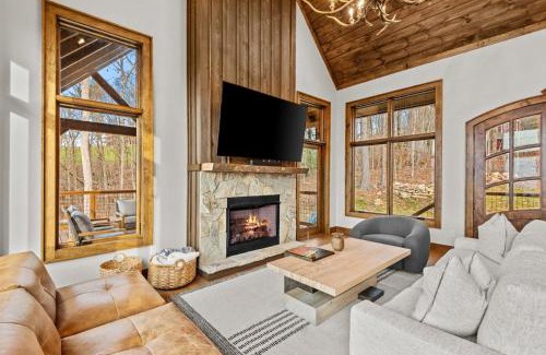 Elk Park House | The Dire Wolf at Eagles Nest