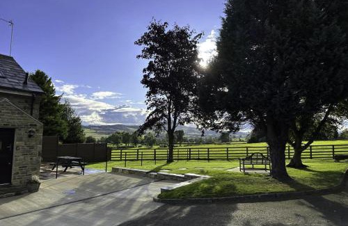 Leyburn House | The Dog Kennels