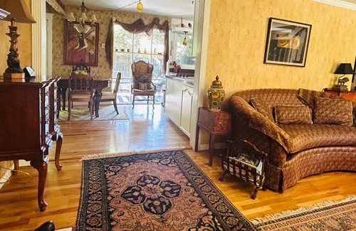 North End House | The Doll House an eclectic style of art and old fashioned doll and antique collections in a doll house designed home in Boise's desirable North End across from a nice park with tennis and basement and walking trails near shopping, hiking, biking, skiing