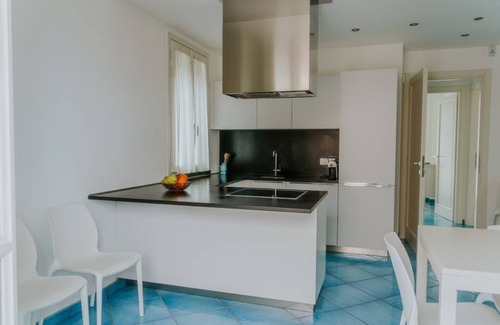 San Vincenzo Apartment | The Dolphin -Rhombus Apartment