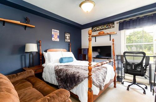 Georgetown Apartment | The Domer Den 3BR 3BA Home Close to ND Campus