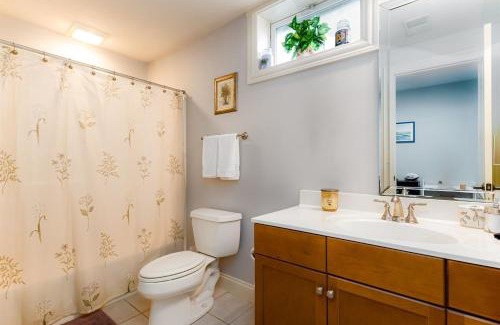 Georgetown Apartment | The Domer Den 3BR 3BA Home Close to ND Campus