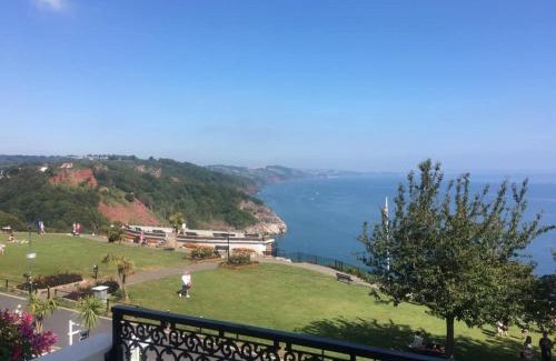 Babbacombe Bed & Breakfast | The Downs, Babbacombe