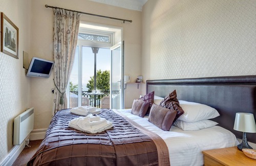 Babbacombe Bed & Breakfast | The Downs Babbacombe