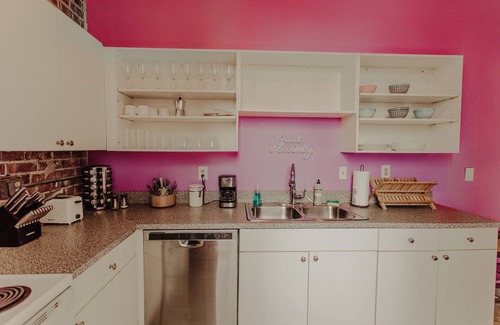 Downtown Memphis Apartment | The Downtown Art Loft