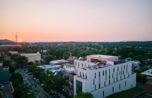 Starr Hill Hotel | The Doyle Hotel