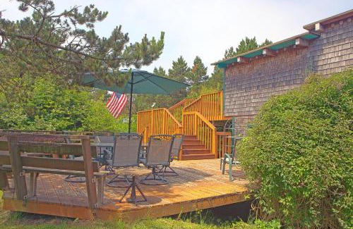 Grayland House | The Dragonfly Cabin