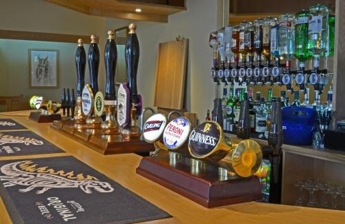 Curry Rivel Hotel | The Drayton Crown