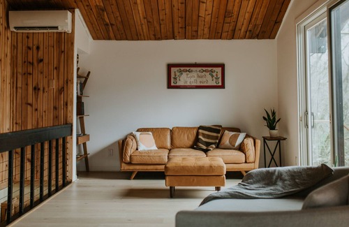 De Soto Cabin | The Driftless Cottage - A Modern Cabin in the Woods