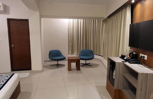 Lakshminarayana Pura Hotel | The Dritan
