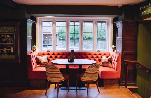Albury Hotel | The Drummond at Albury