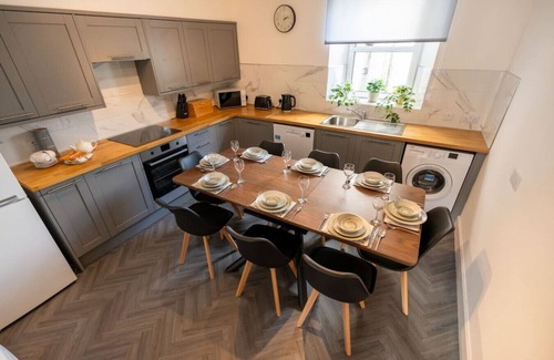 Fort William City Centre Apartment | The Duplex Apartment