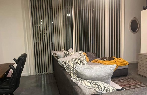 Westside Apartment | The Duval Suite