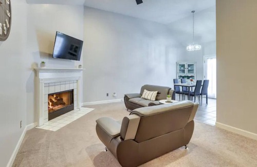 Oxford House | The Eagle Pass Lodge