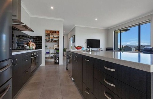 Cable Bay House | The Eagles Nest