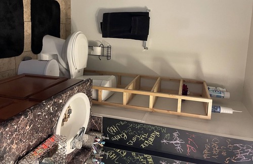 Southfield Apartment | The Eagles 🦅 Nest One Bedroom Entire Apartment